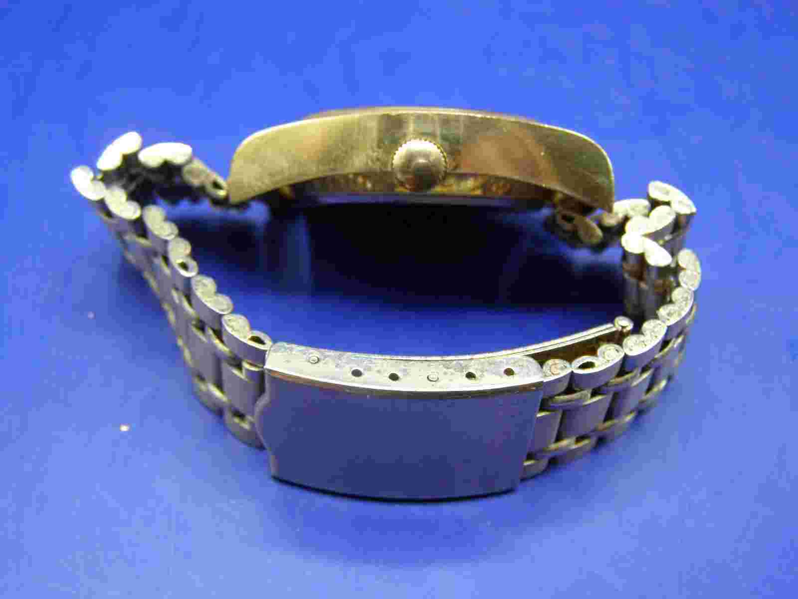 Swank Germany 17 Jewel Mens wristwatch with Speidel Japan band
