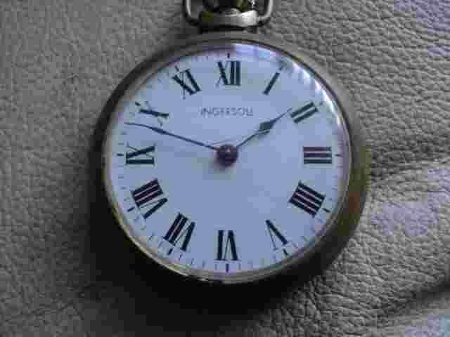 Antique Ingersol Hand Winding Man's Pocket Watch Gold Plated Working