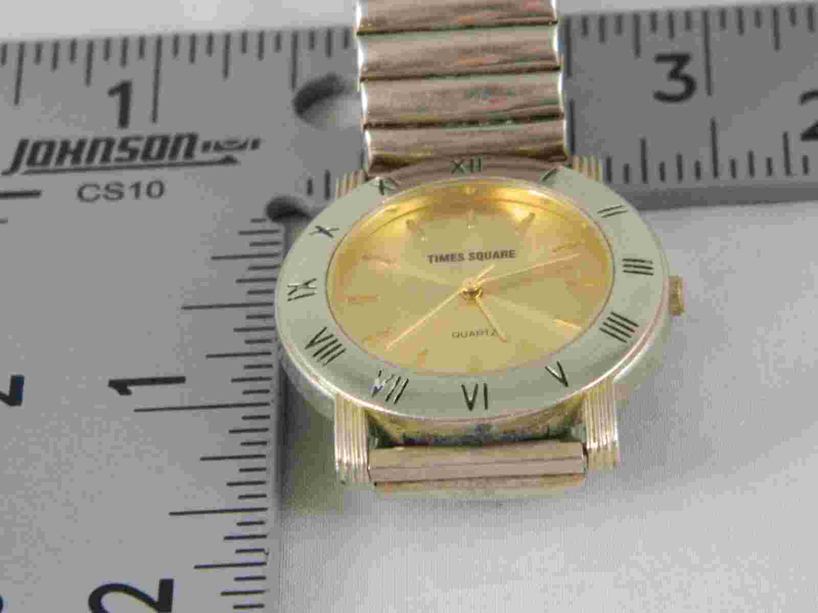 Times Square Quartz Men's Watch with Expansion Band/ 2667