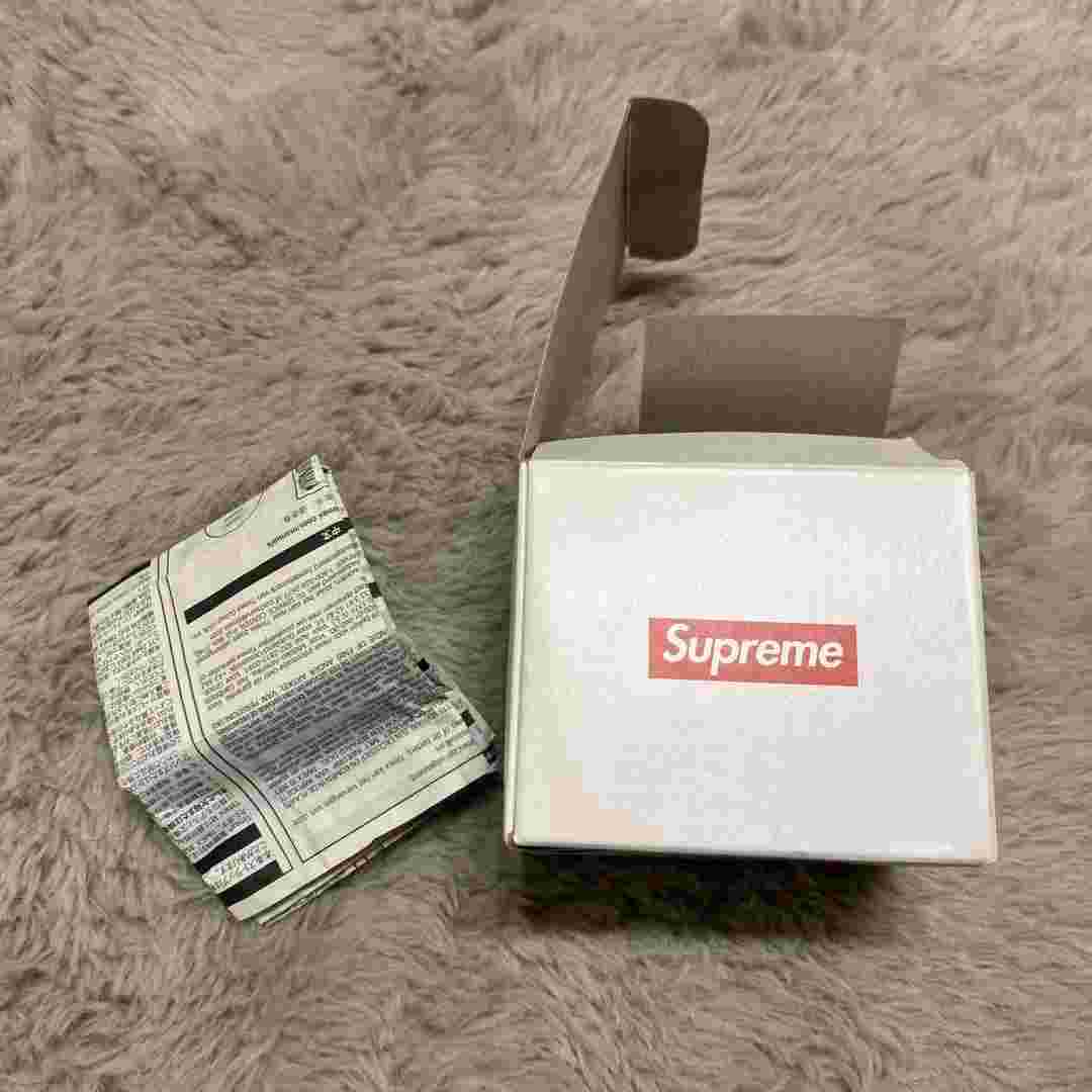 Supreme 19AW x TIMEX Digital Watch Gold Syst