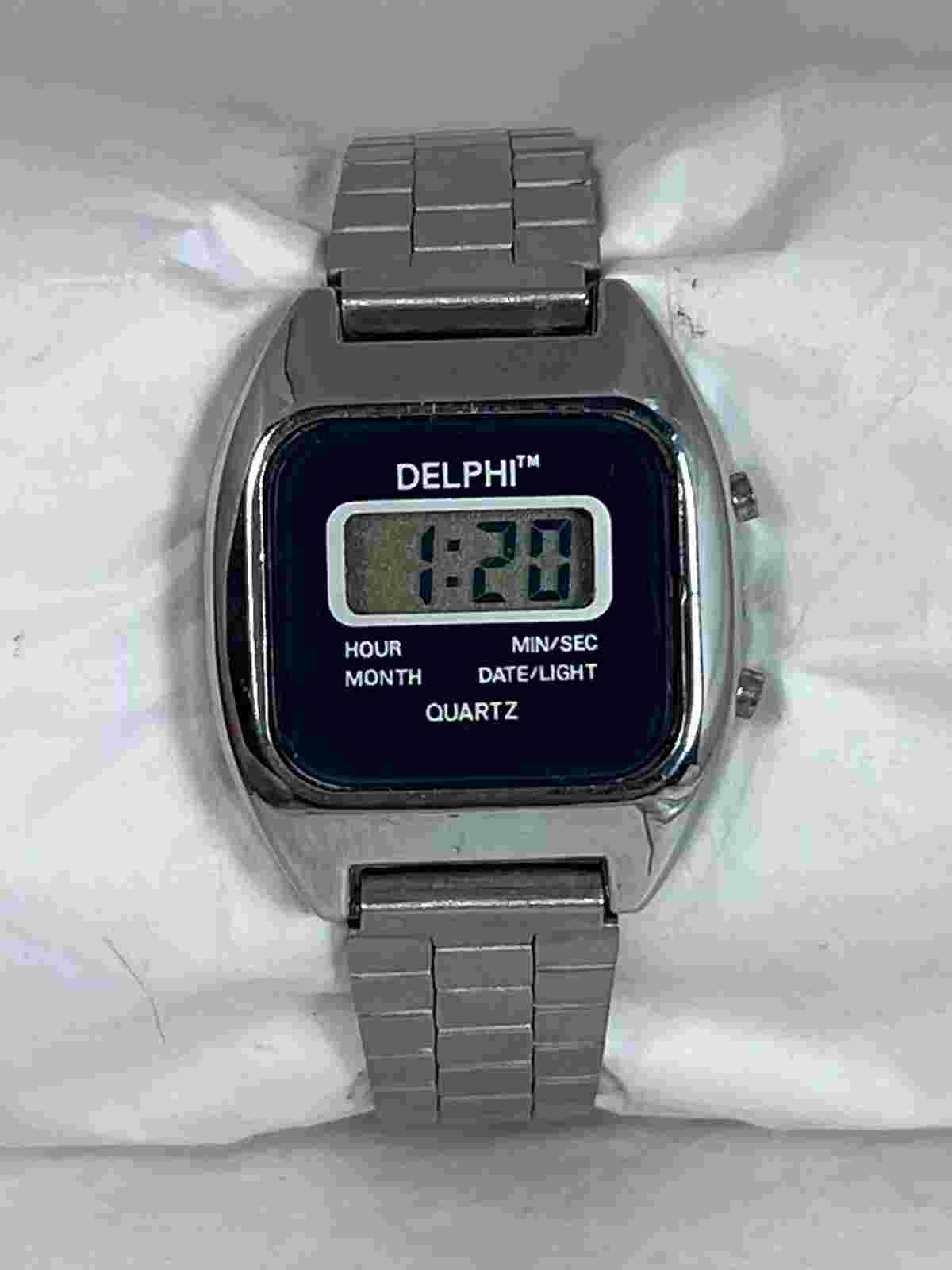 Vintage Retro Delphi Digital Quartz Women's Watch w/Stainless Steel Band - NICE!