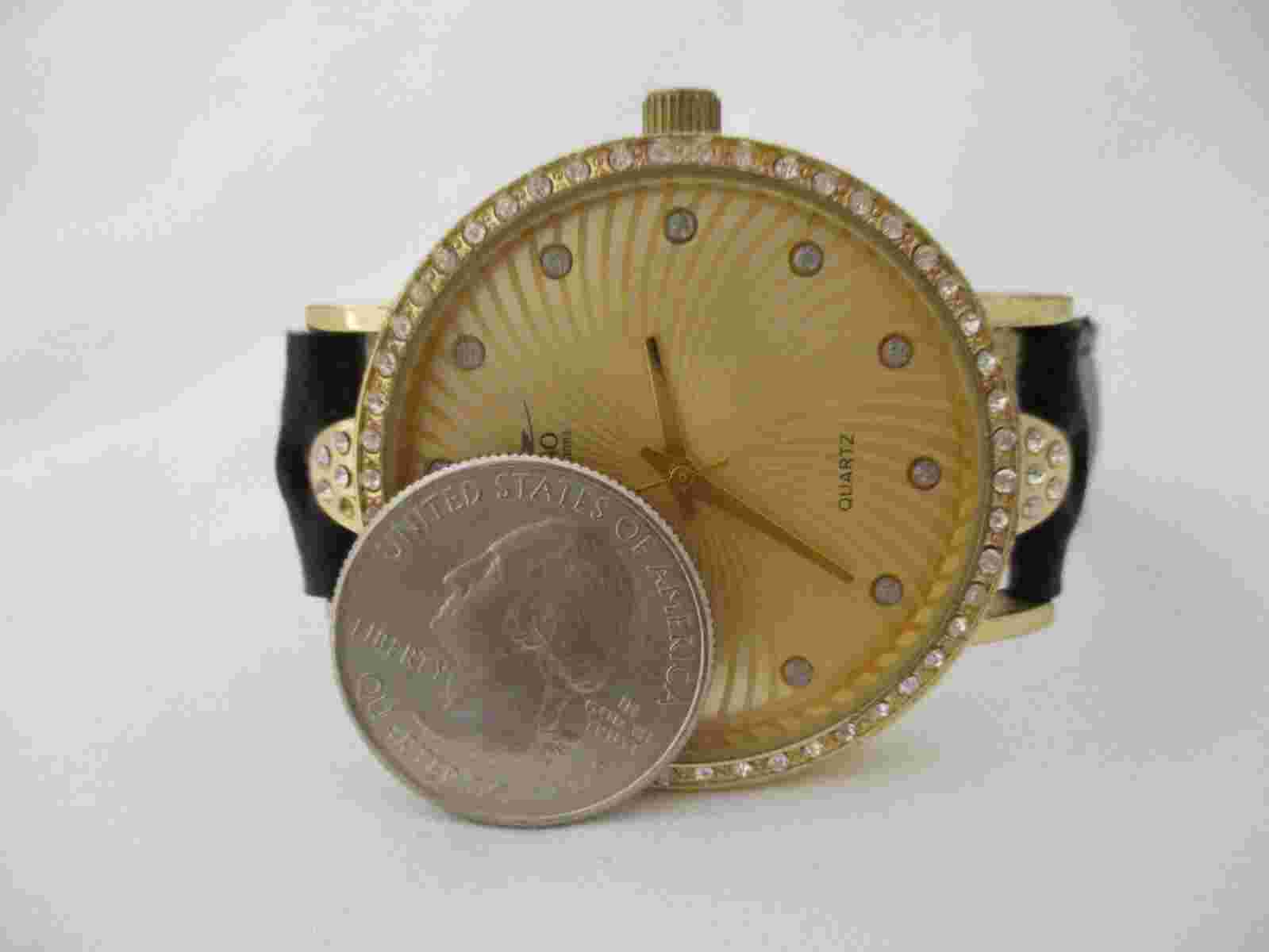 Milano Expressions Women's Analog Watch Black Buckle Band