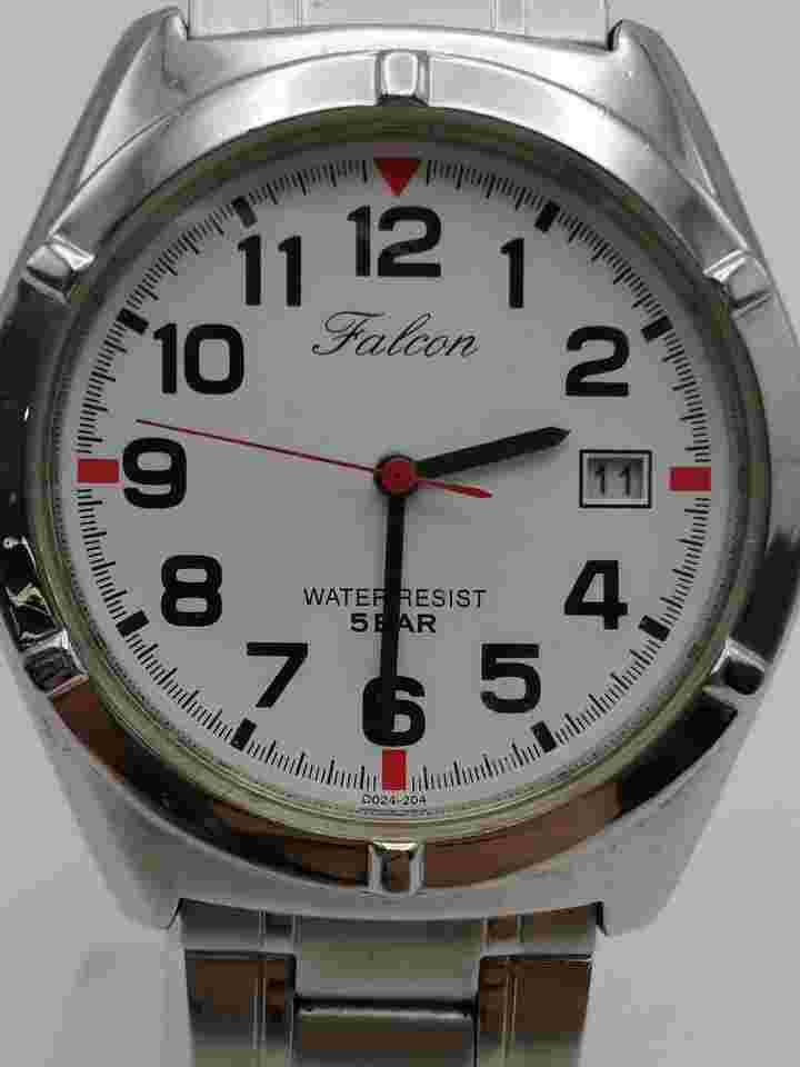 Q Falcon Analog Watch