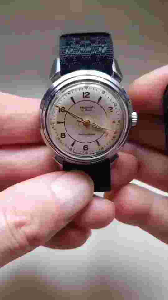 Vintage RODINA ( Motherland) 22 Jewels Automatic USSR Made Watch