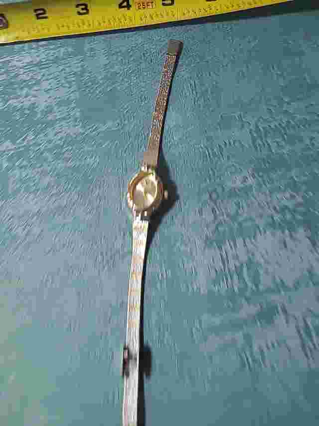 AFFINITY WOMEN'S WATCH NOT TESTED