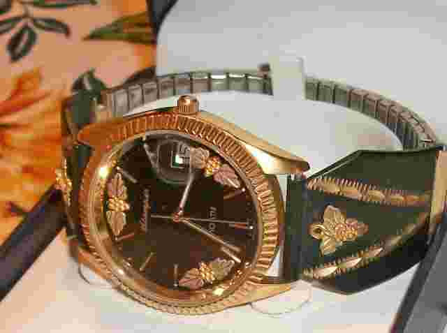 Black Hills Gold Stamper MENS Watch 10k Gold Quartz