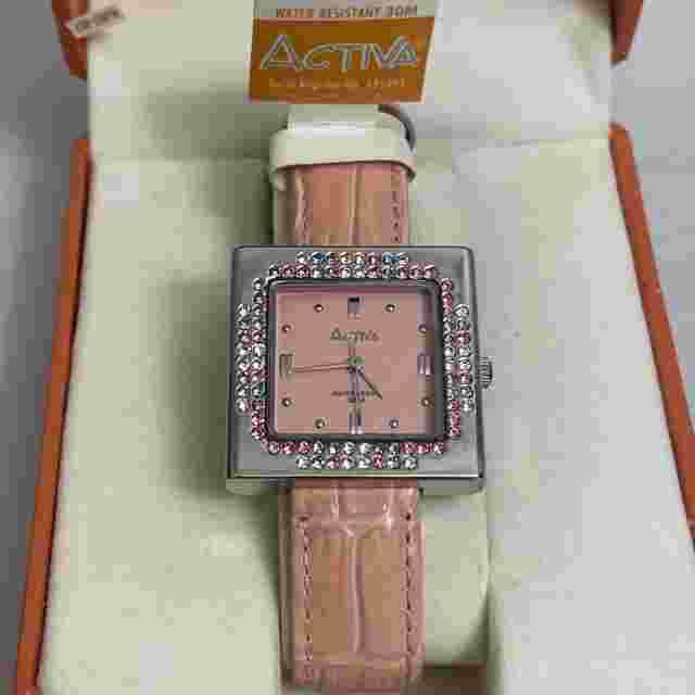 Vintage Activa Women's Analog  Pink Watch