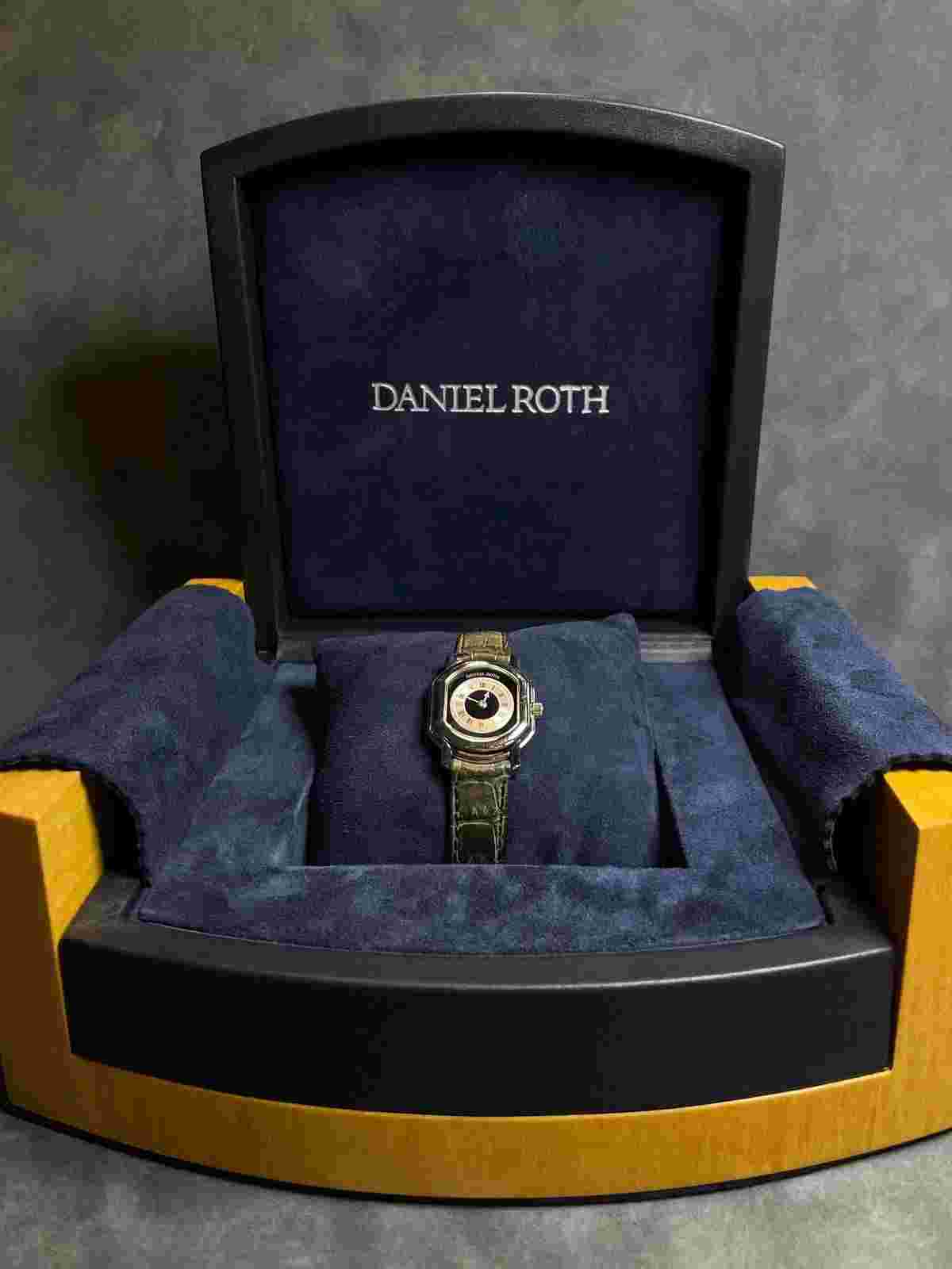 Daniel Roth Ladies 18K Gold