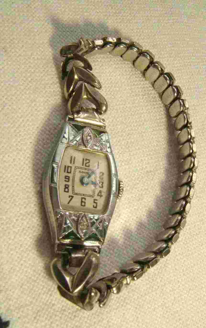 14K GOLD ART DECO WRIST WATCH WOMEN’S EMERALDS ENGRAVED