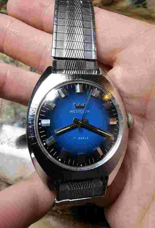 Vtg 1970's WESTCLOX Men's Automatic Watch 17 Jewels UFO Cushion Case Blue Dial