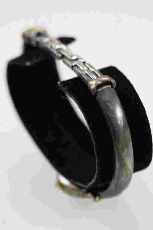 Cache Watch Women Antiqued Black Gold Stainless St WR Batt Clip on White Quartz