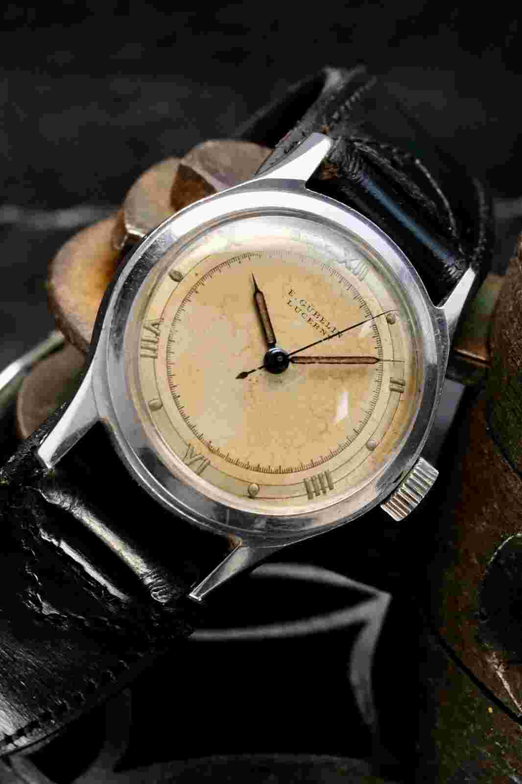 Vintage E Gubelin Lucerne Hand-Winding Men's Military Wristwatch 1940's era.