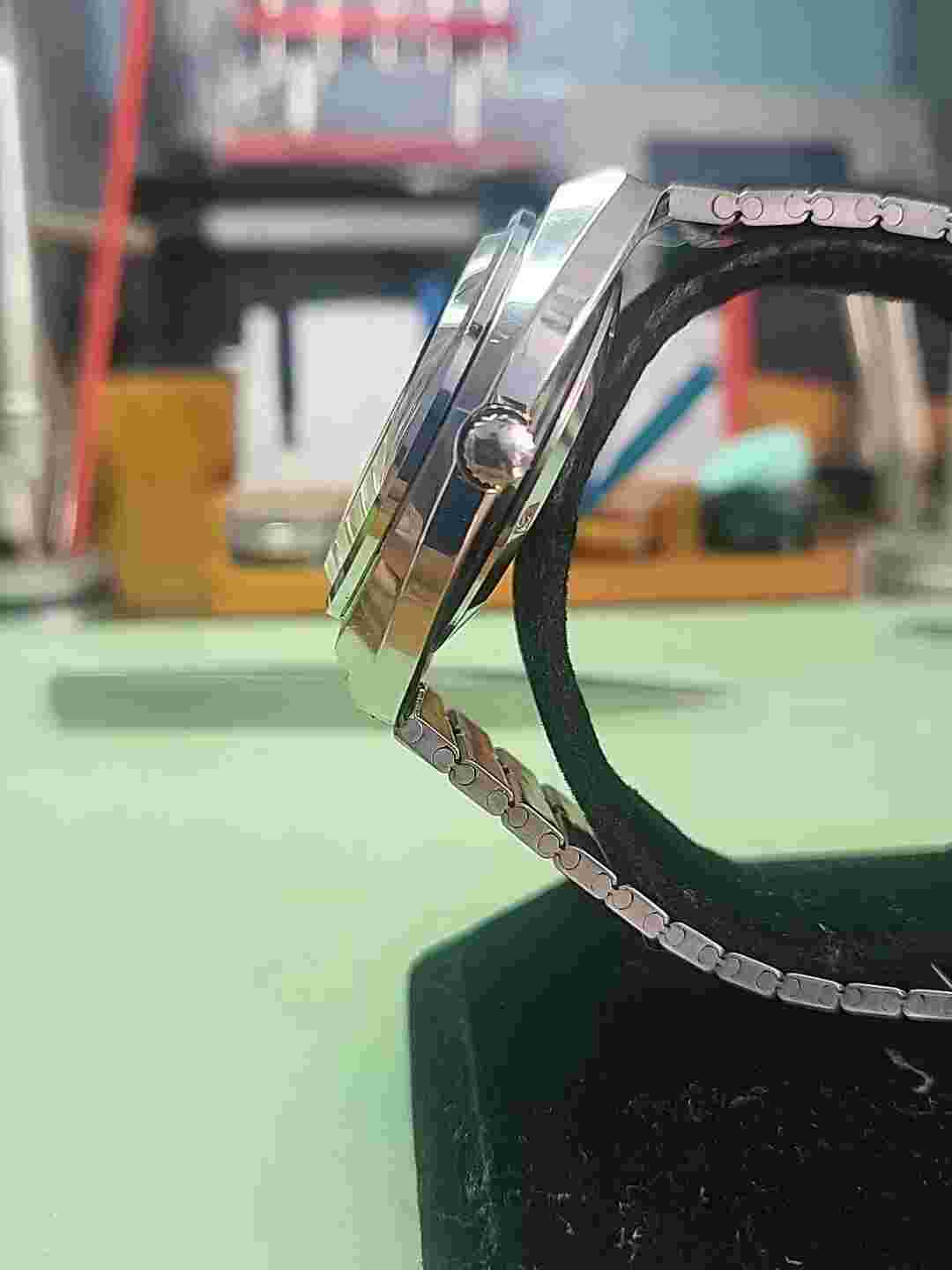 Vintage Precimax Watch W/Day & Date Auto Swiss Made