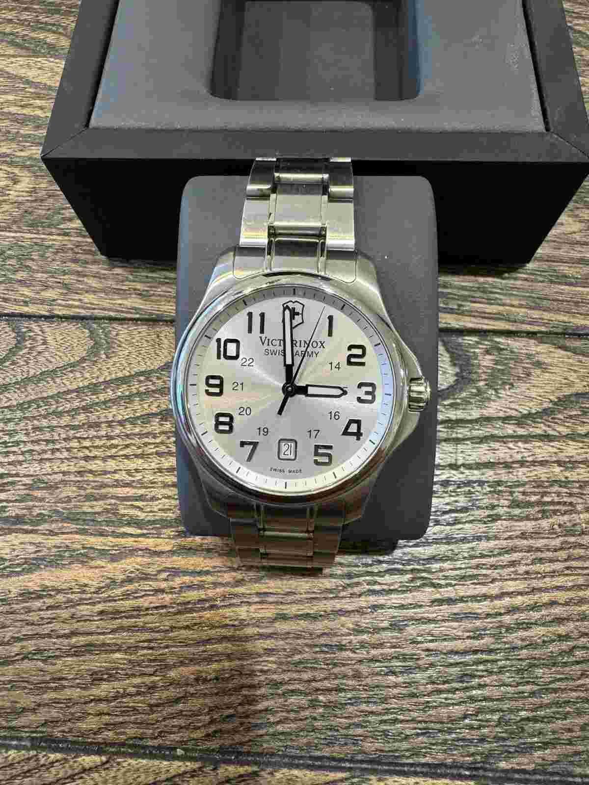 Victorinox Swiss Army Men's Officers Gent Stainless Steel