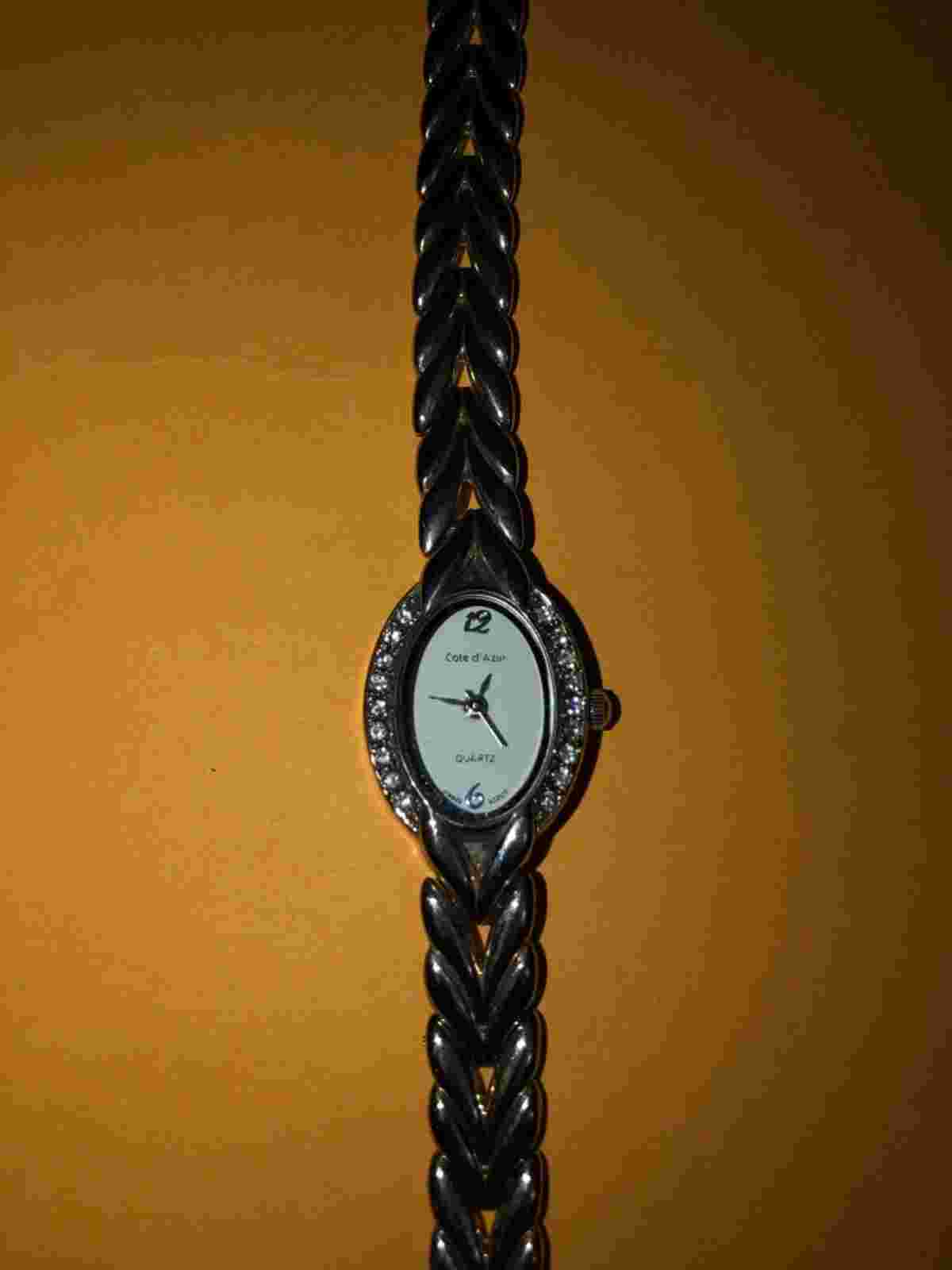 New Cote d Azur silver women's analog watch 7”