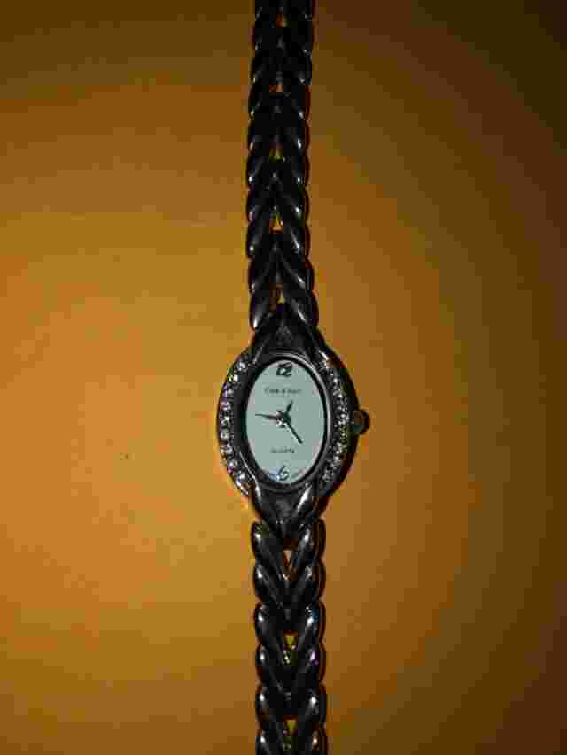 New Cote d Azur silver women's analog watch 7”