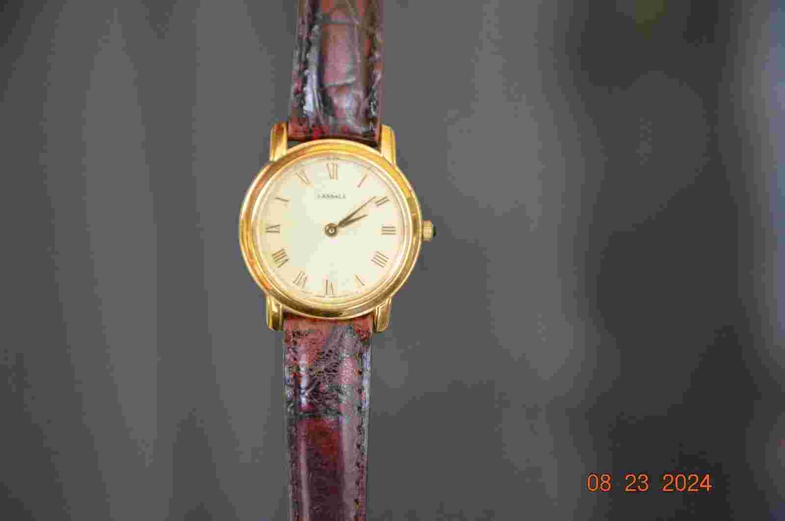Lasalle Ladies Watch Genuine Calf Skin SALESMAN'S SAMPLE---DOES NOT WORK