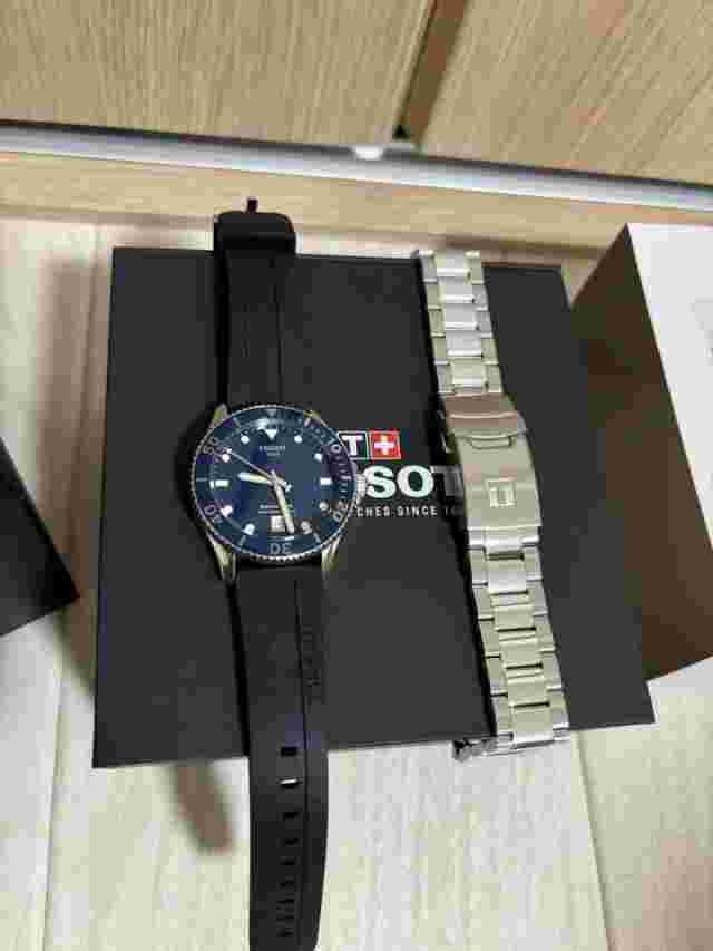TISSOT SEASTAR Men’s Used Watch Blue dial Rubber band and Metal bracelet