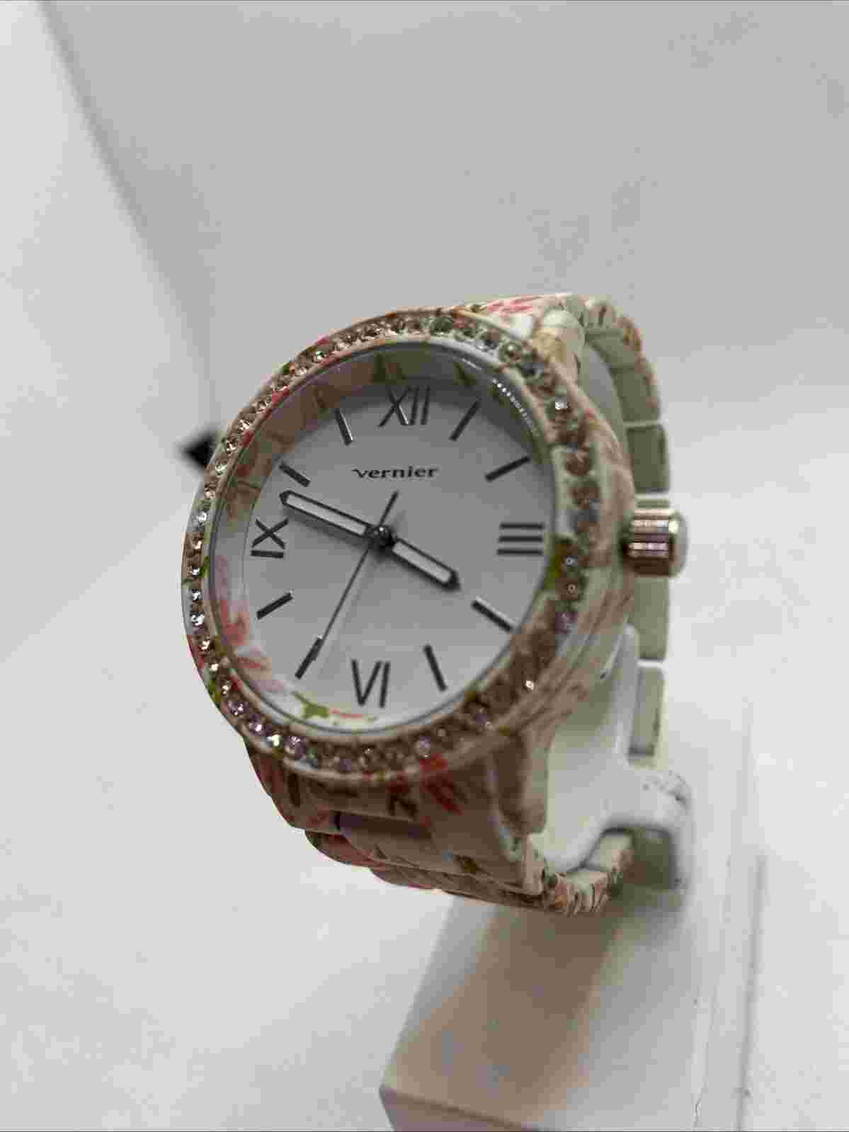 Vernier Ladies Floral White Watch Ladies Fashion New Battery!
