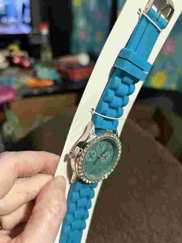Women Darice Watch Teal Blue Rubber Band Silver Case Crystal Accen Easy Read