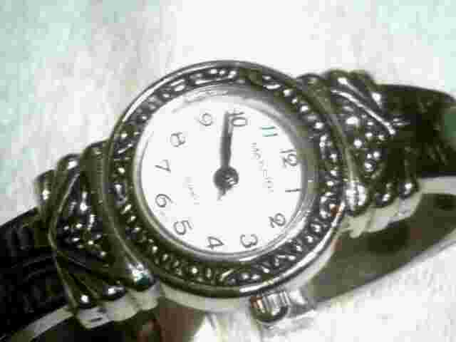 MASSINI WOMENS SILVERTONE HINGED CUFF WATCH-MULTICOLOR INLAYS new battery