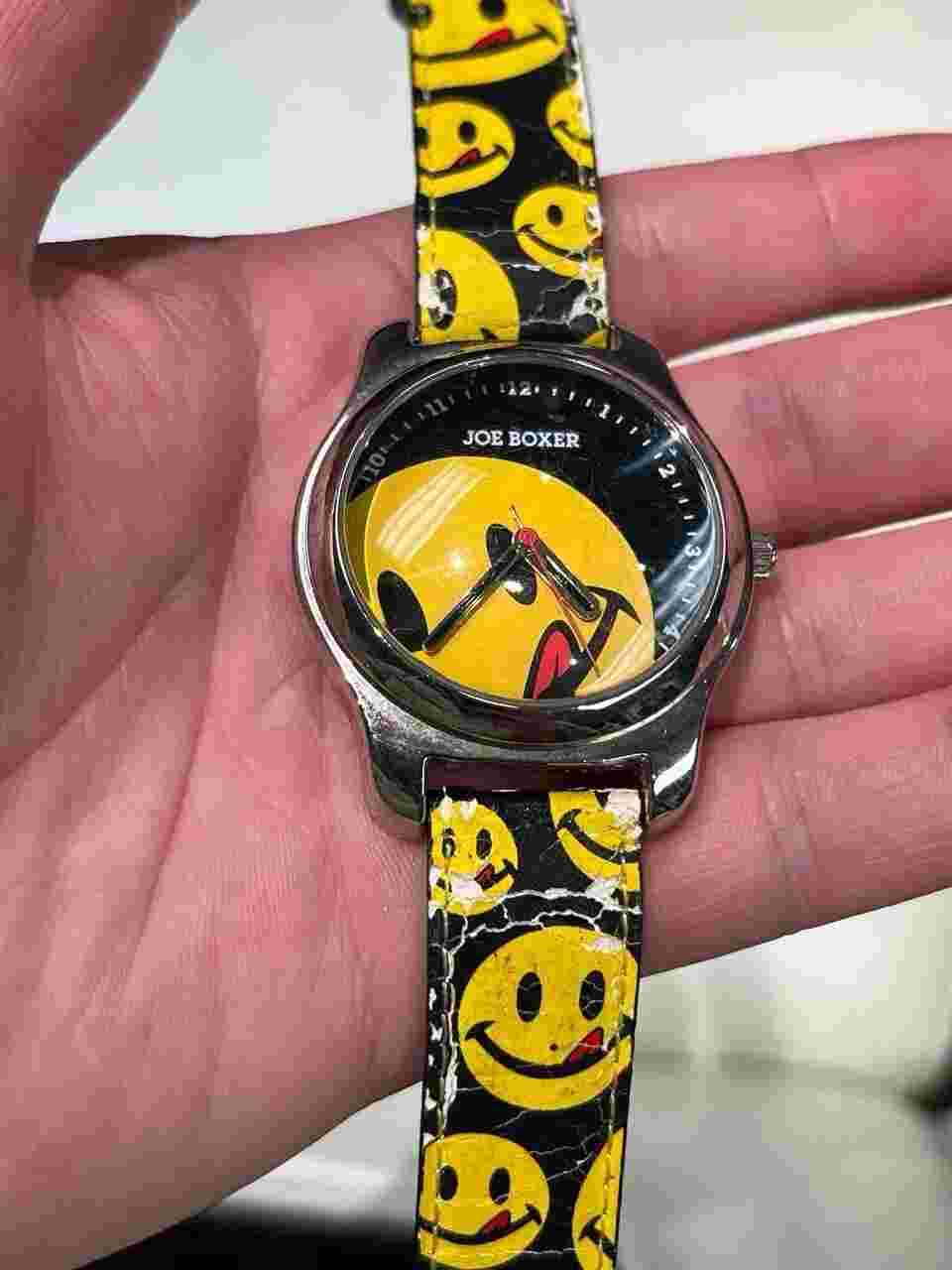 Joe Boxer JB0013 Vintage Smiley Watch