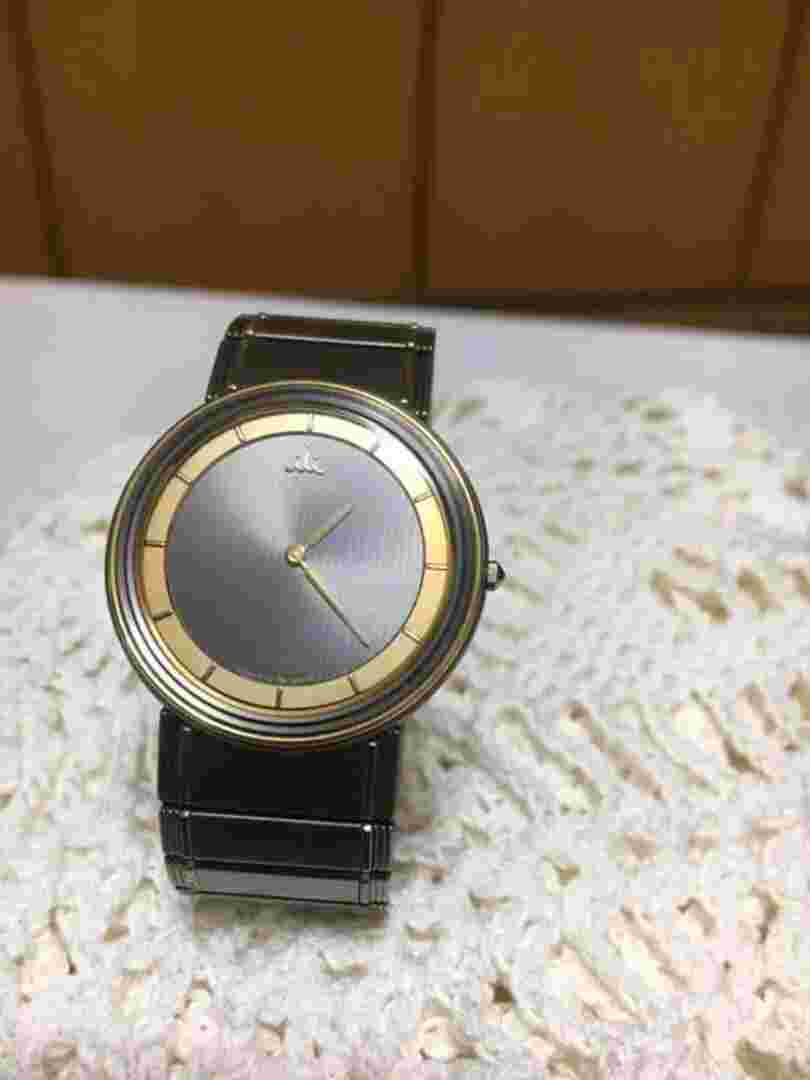 Seiko Credor 18K Gold Titanium Luxury Watch from Japan