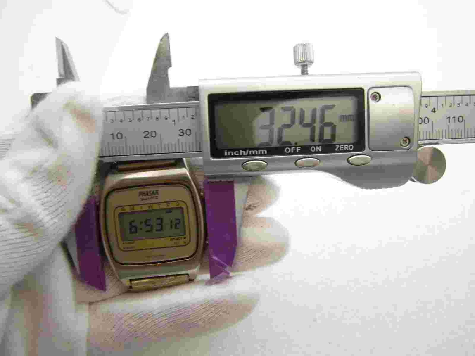 Vintage Men's Phasar Quartz WR 32mm Digital Round Watch (H75) "New Battery"