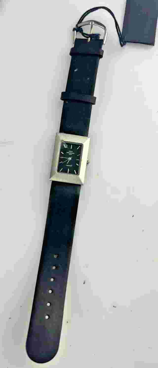 M&M Primo Emporio Quartz Watch For Women 24 Mm Rectangular Shape Used Works