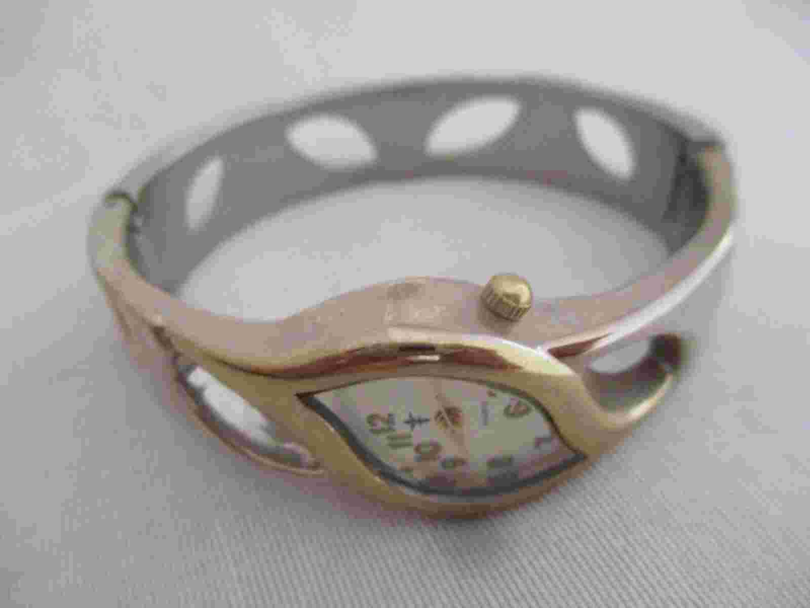 Cato Analog Wristwatch Silver & Gold Tone Cuff Band Modern Style