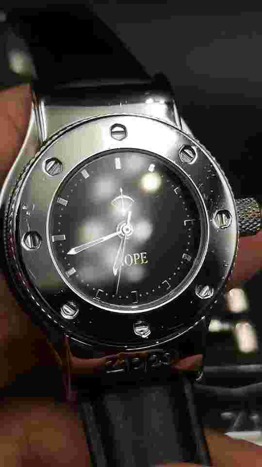Vintage and Rare ZIPPO HOPE LIMITED Men’s quartz watch.