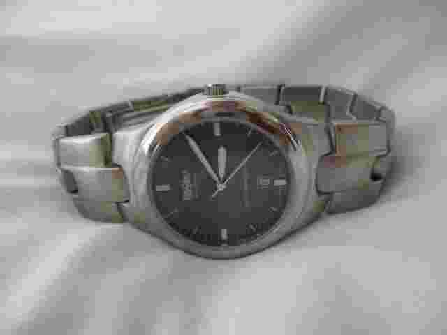 Mossimo Watch Silver Toned Stainless Steel Link Band Date Indicator WORKING!