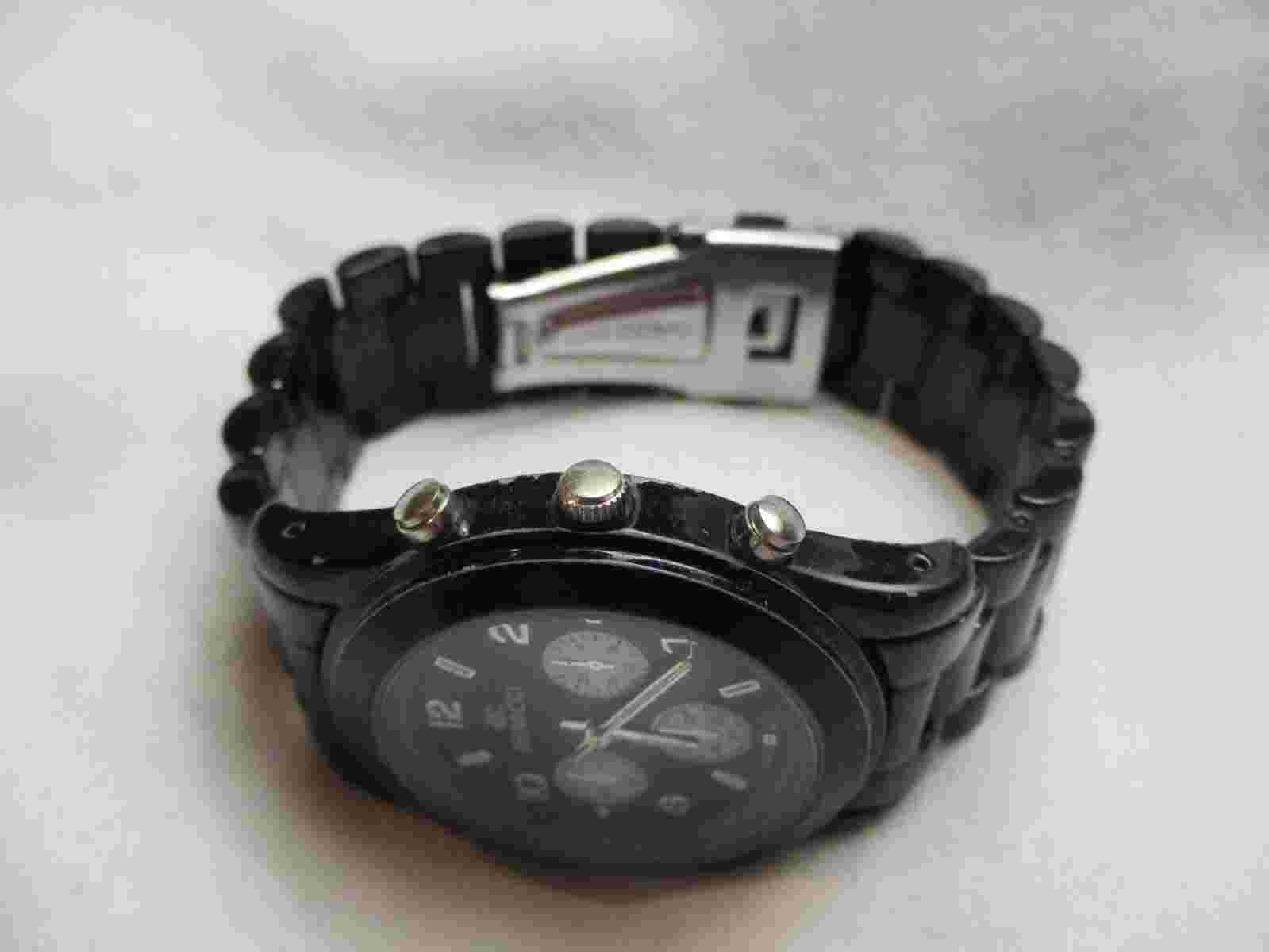 Denacci Wristwatch Black Stainless Steel Link Band Round Face Stylish