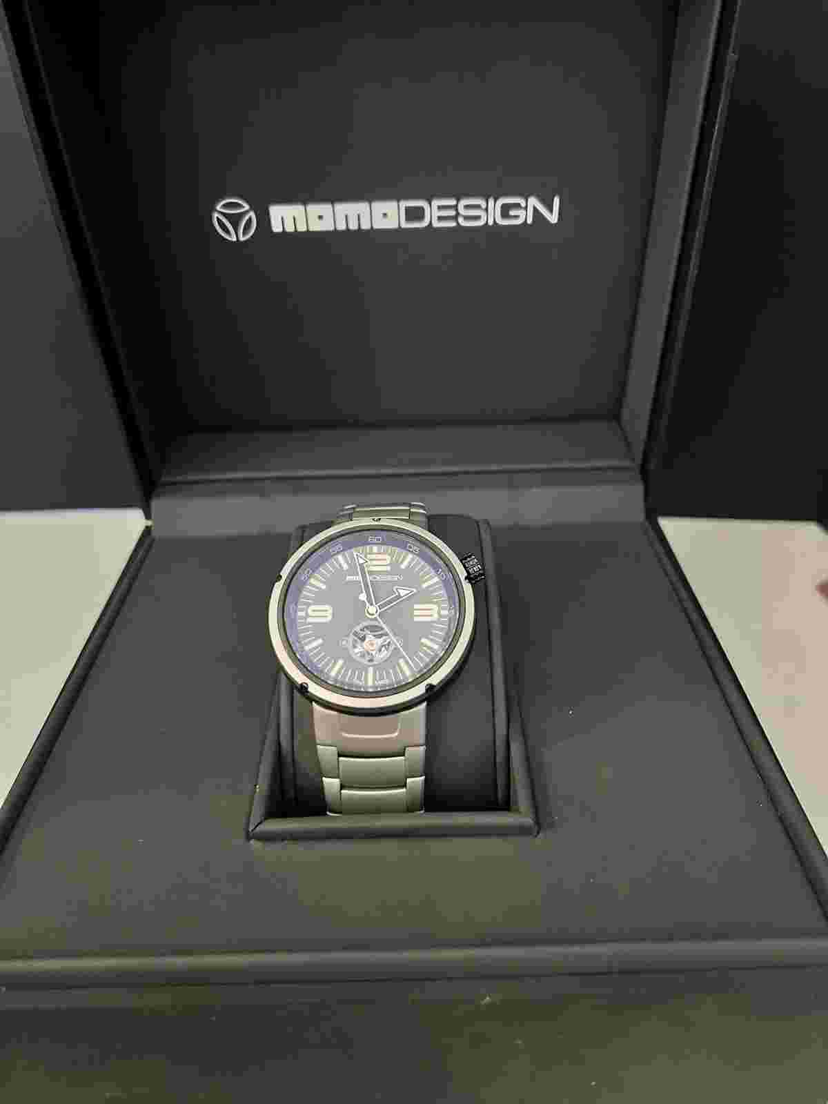 Momo design watch Automatic With Box Booklet  And Extra Link. Nice!