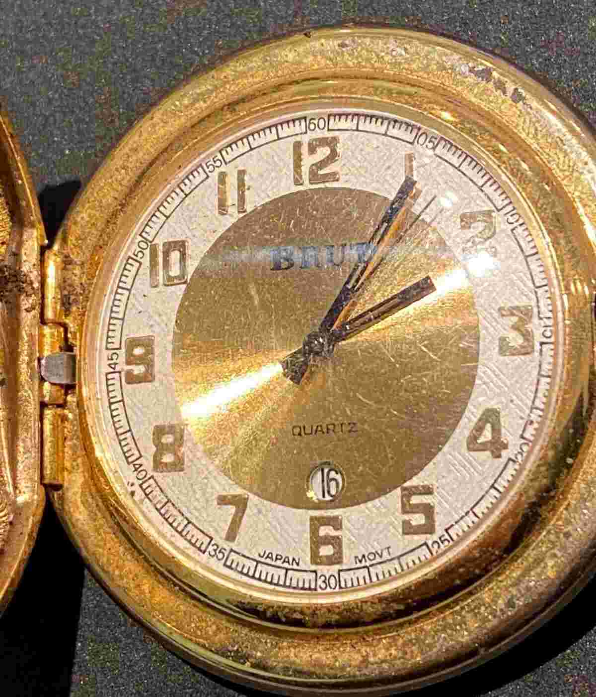 Vintage Black & Silver Brut Quartz Date Pocket Watch for Parts/Repair Ships Free