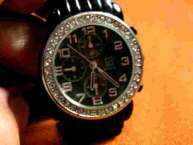 PRE-OWNED MINTY 7 1/4" LONG BLACK NY&C LADIES' WRISTWATCH WITH NEW BATTERY