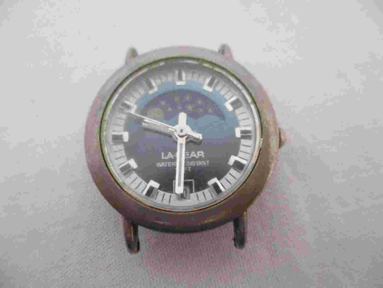 LA Gear Women's Silver Toned Analog Watch *Working*