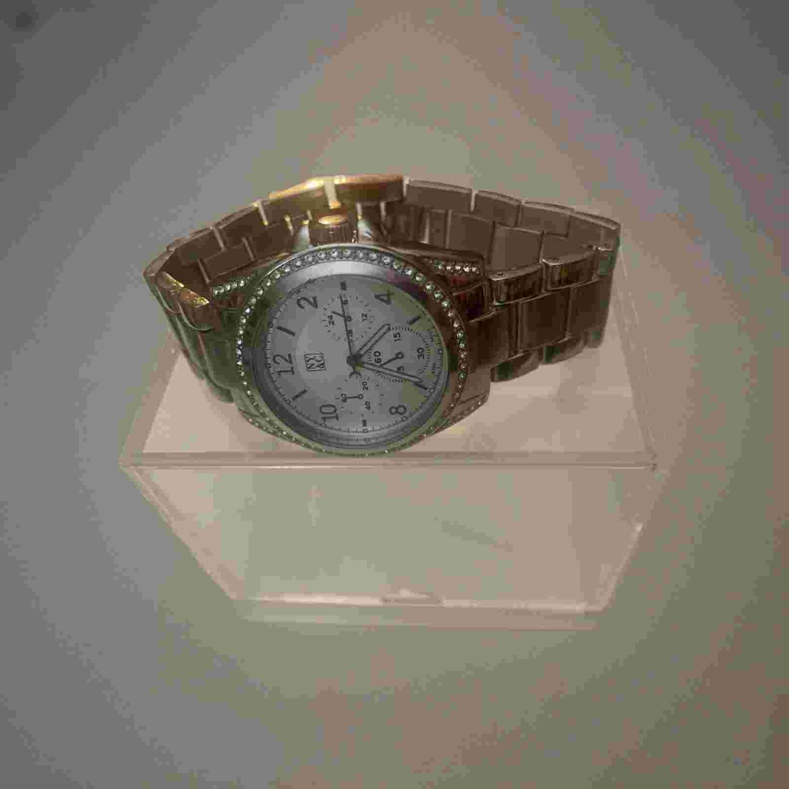 NY&C WATCH  ladies watche Tested And Working W/new Battery. #15340-107