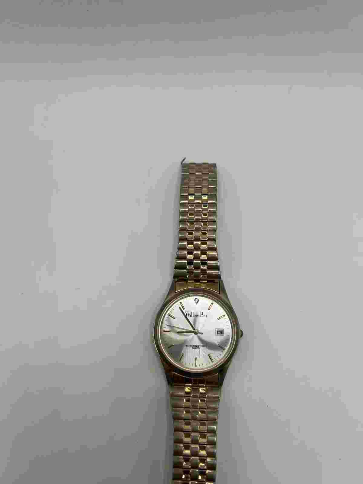 Men’s Willow Bay Gold Toned Watch Water Resistant 100ft Quartz Not Working