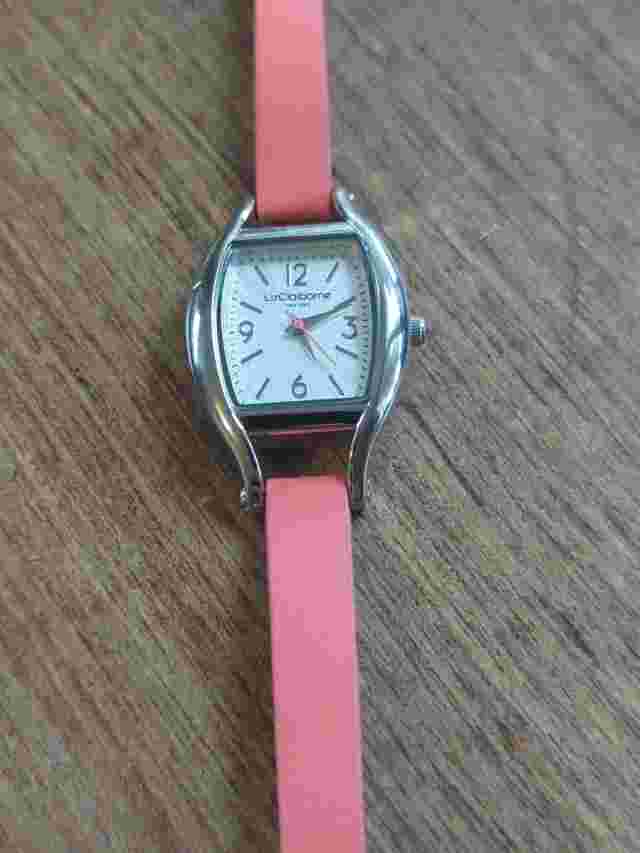 Liz Claiborne Pink thin Leather Strap Silvertone Watch New Unworn EUC