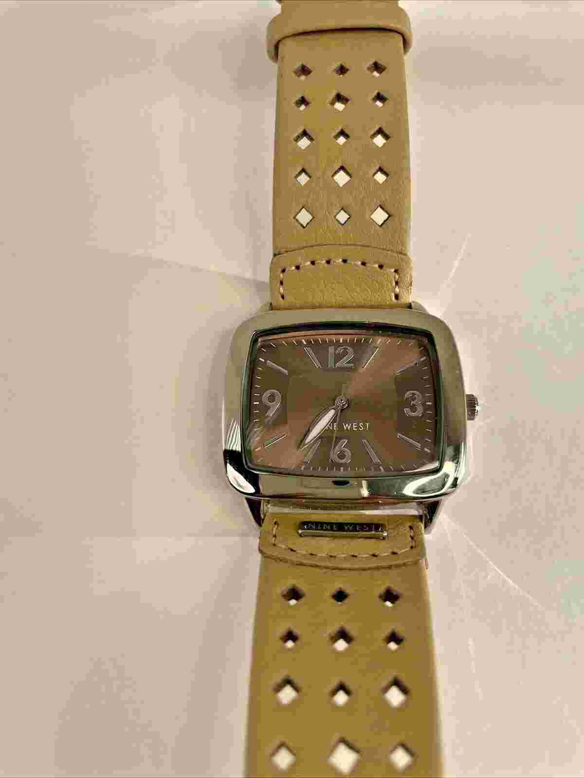 Vintage Nine West Ladies Watch NW/1081 - with New Battery!