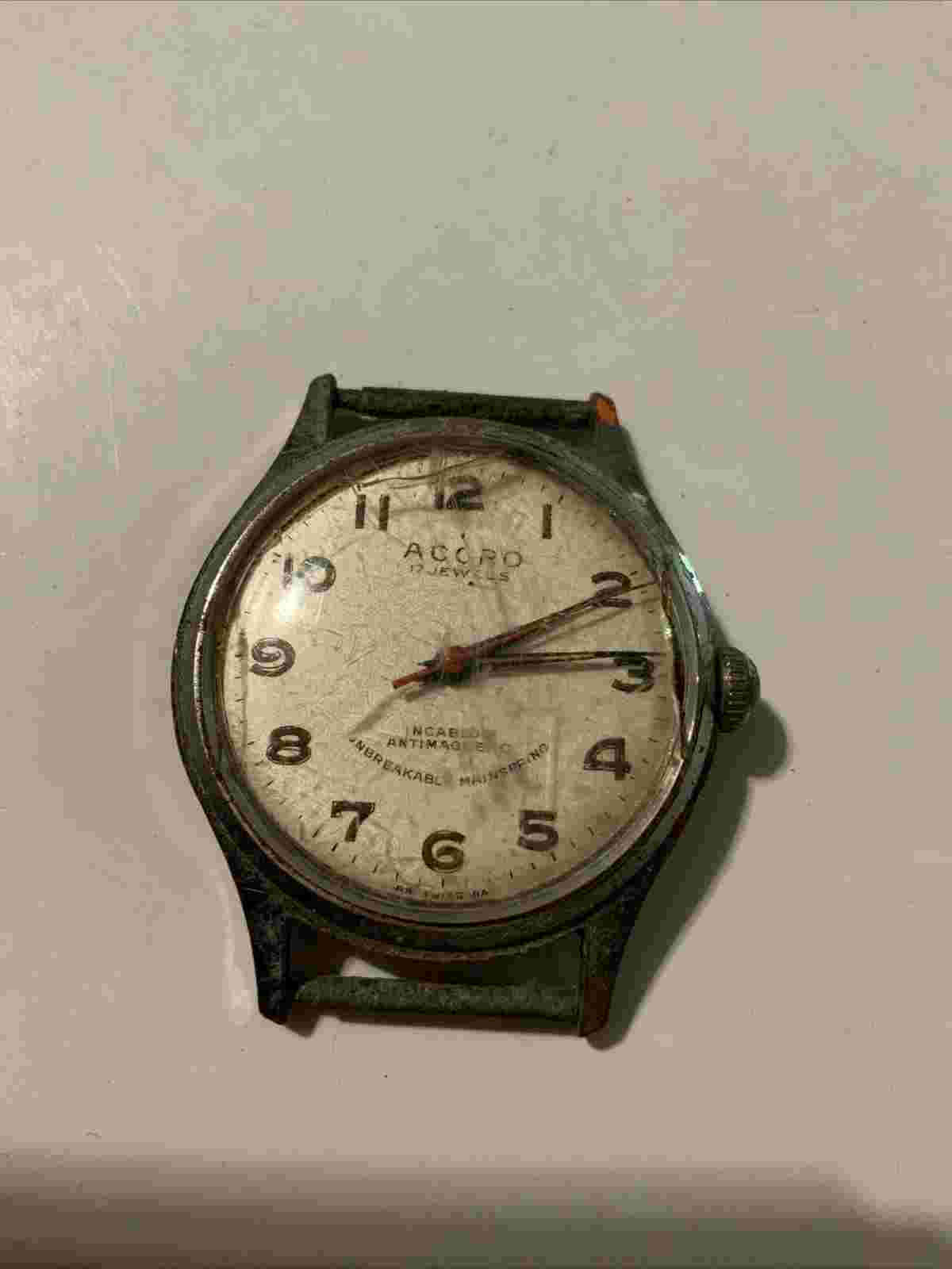 Vintage Accro Silver Tone Men's Wrist Watch Swiss Made 17 Jewel