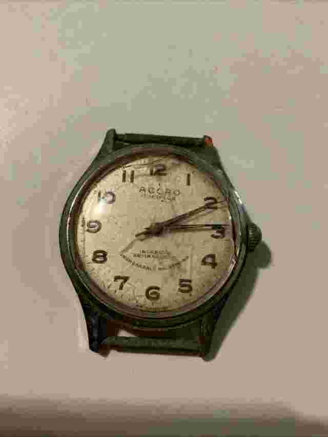 Vintage Accro Silver Tone Men's Wrist Watch Swiss Made 17 Jewel