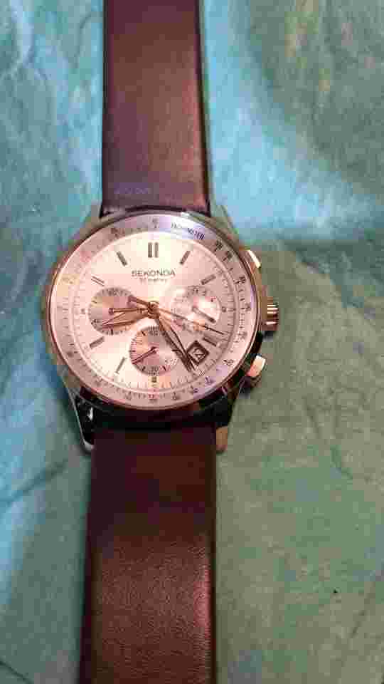 Large Mens Sekonda 50 metres Chronograph Tachymeter Gold Tone ~53mm - runs - AF