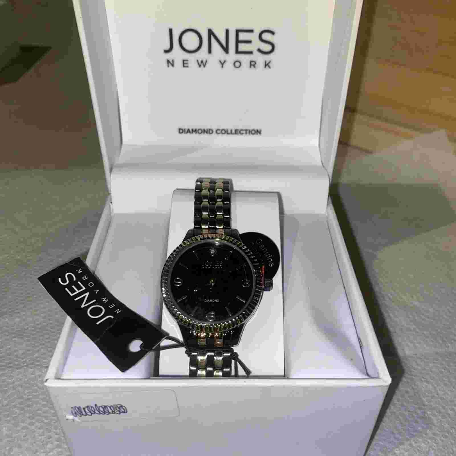 NEW WOMANS JONES NEW YORK DIAMOND COLLECTION ,BLACK & GOLD WATCH, PRETTY C-PICS