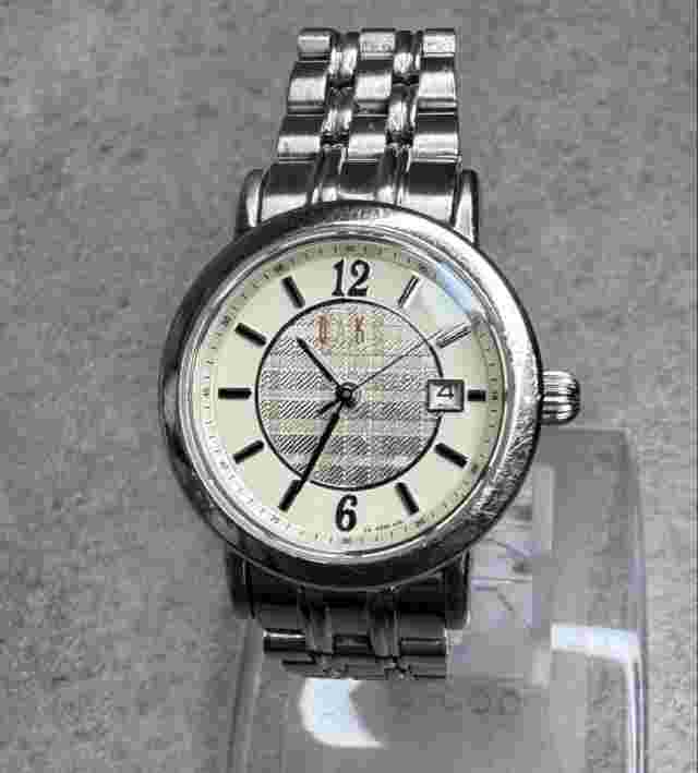 Daks Ladies Quartz Watch Silver House Check 2.6cm Case 14.8cm Wrist