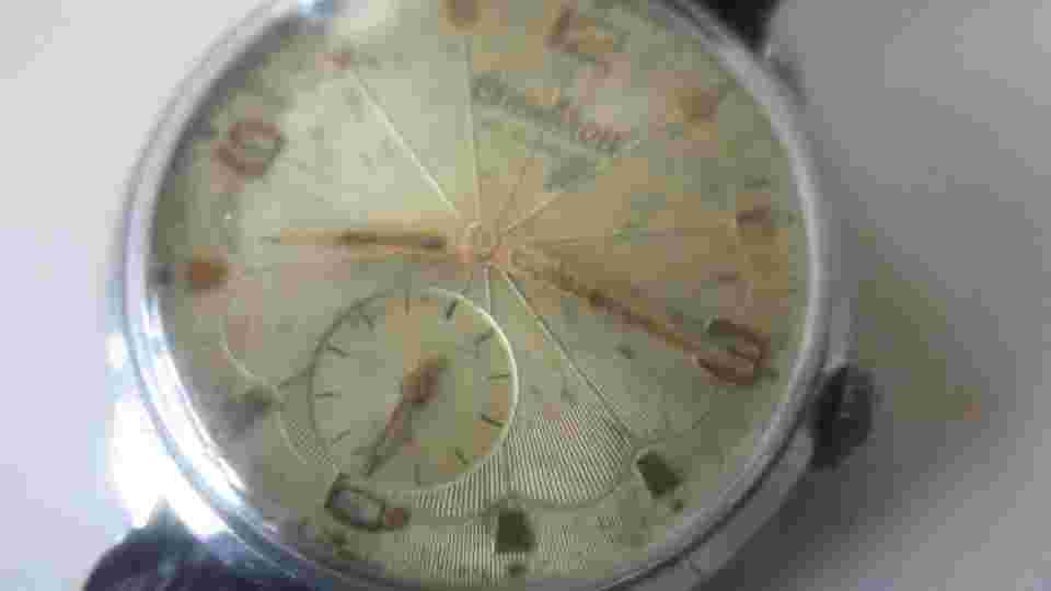 MEN'S VINTAGE OMIKRON 21 RUBIS WATCH