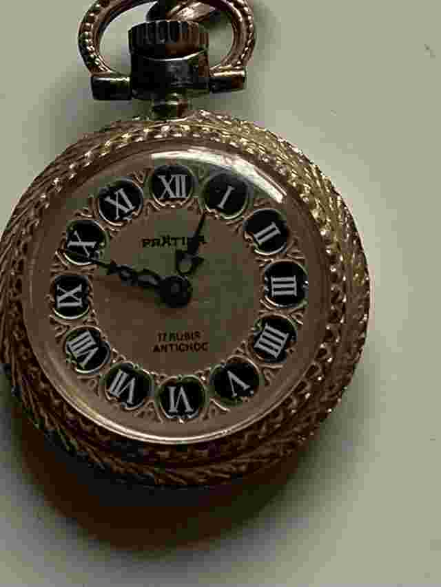Prätina, antique, pretty necklace watch - manual winding - factory running