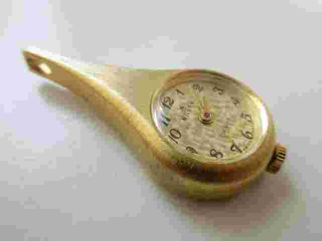 Wilson pendant nacklace woman's watch - Ebosa cal. 86 Swiss - running