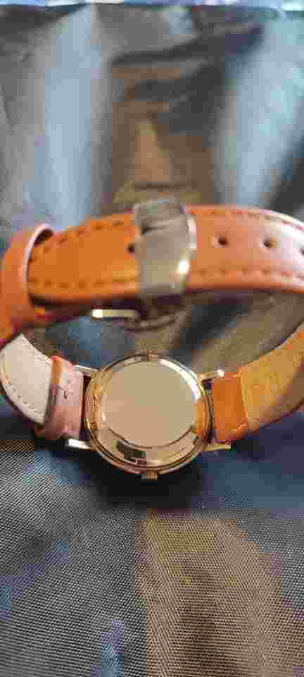 JW Benson 9ct gold Gents Wristwatch 25 Jewels